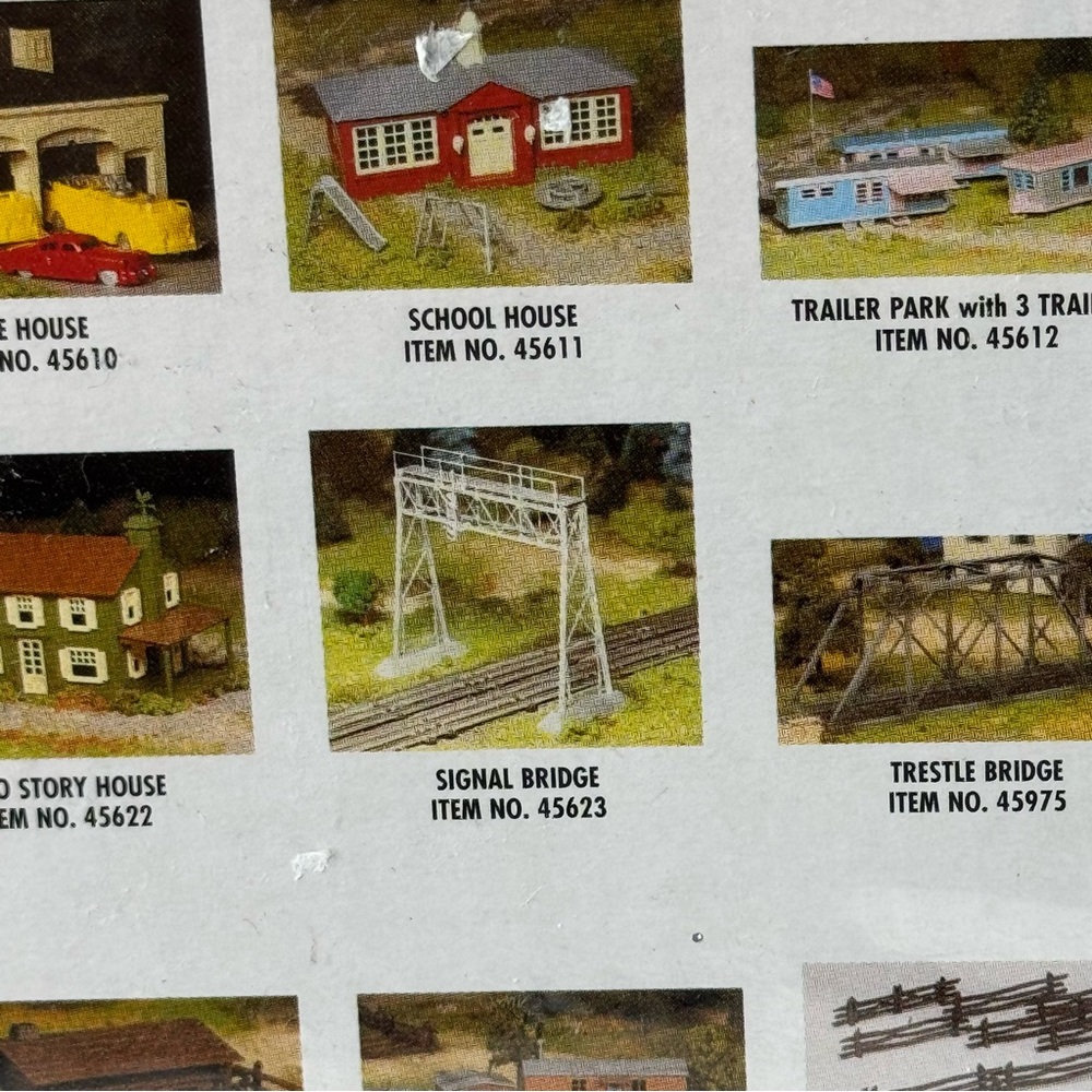 Plasticville USA Signal Bridge 45623 - Picture 4 of 7